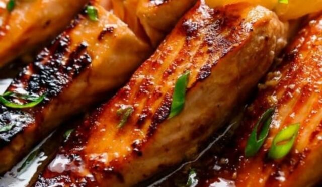 CRISPY HONEY ORANGE GLAZED SALMON