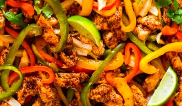 SHEET PAN CHICKEN FAJITAS
