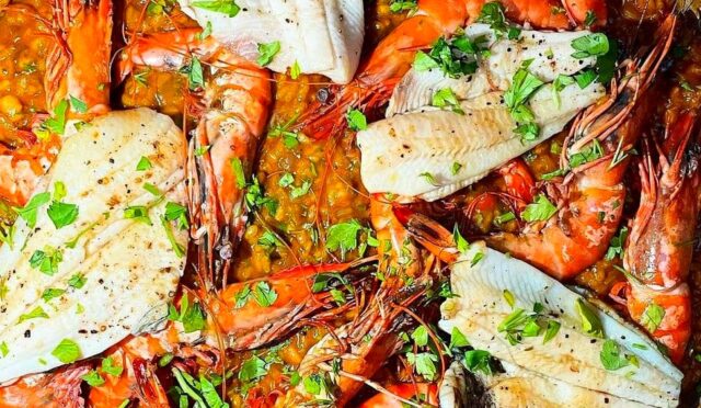 Spicy tomato and seafood paella