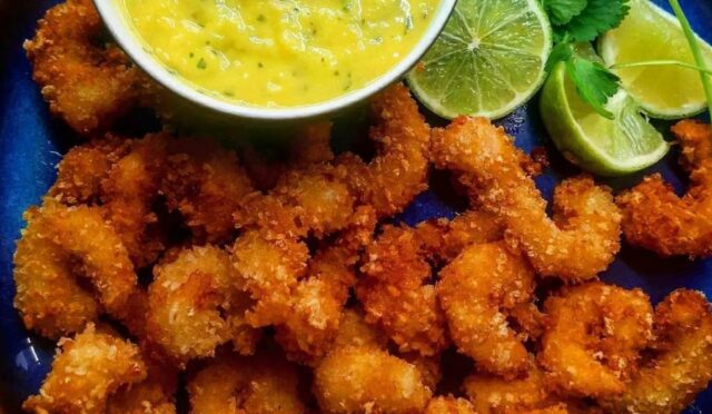 Crispy Coconut Panko Prawns with Mango