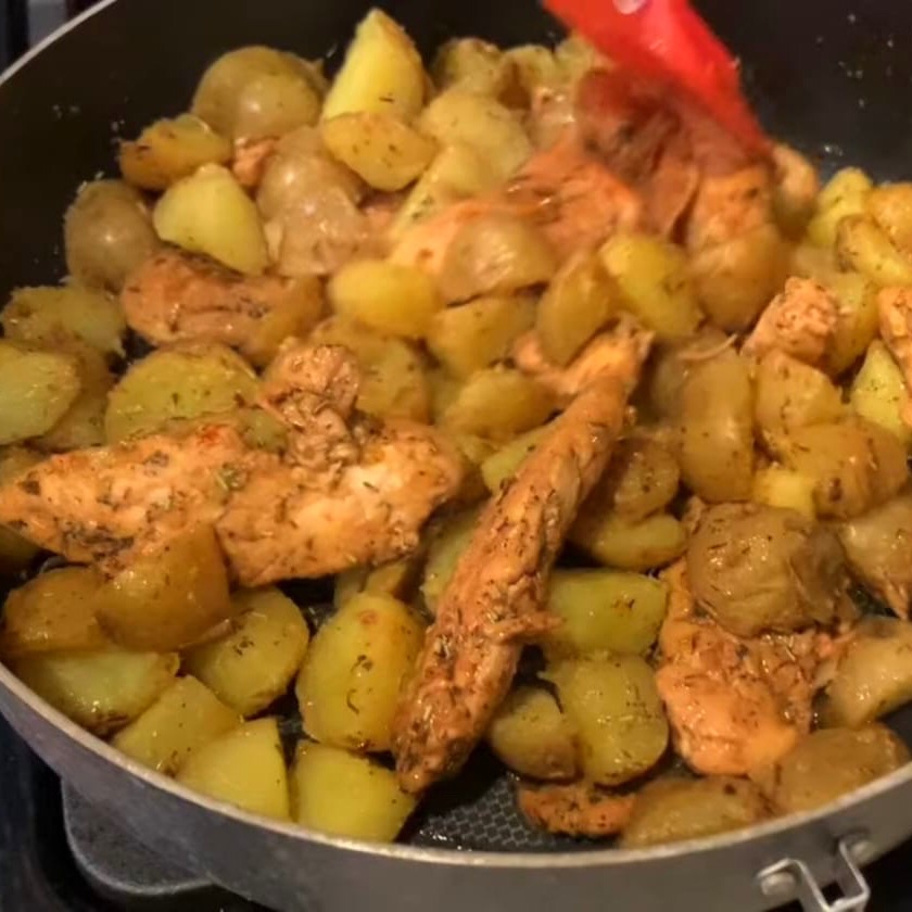 Garlic Butter Chicken and Potatoes