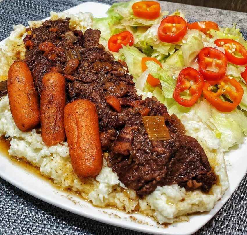 Braised Boneless Short Ribs With Cauli Mash