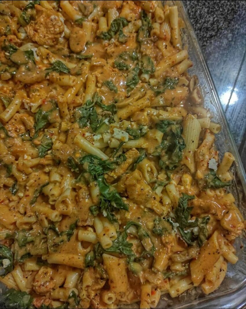 Tomato and feta pasta with chicken