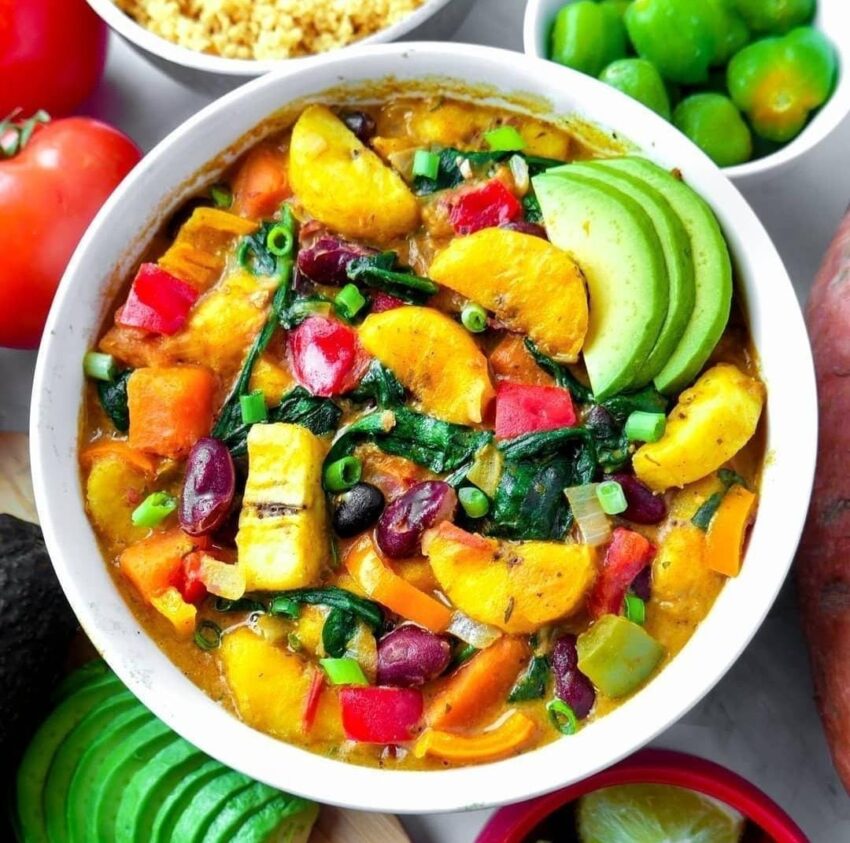 CARIBBEAN BEAN AND PLANTAIN CURRY