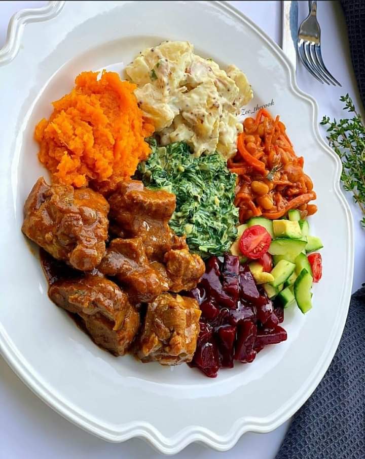 Beef with potato and spinach salad