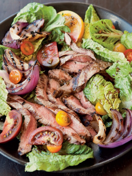 GRILLED FLANK STEAK SALAD WITH TOMATOES