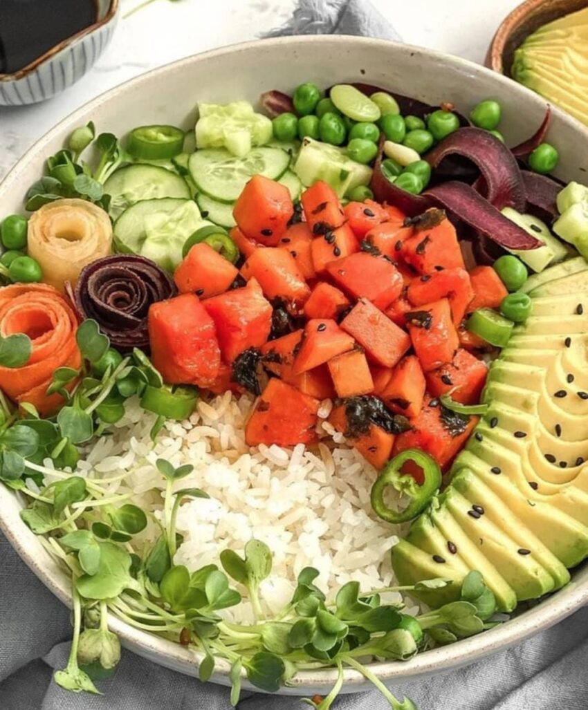 Papaya Poke Pawn Salad