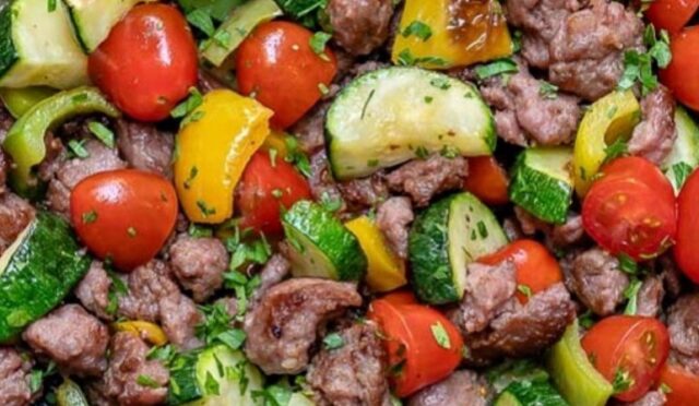 Easy Zucchini Beef Skillet