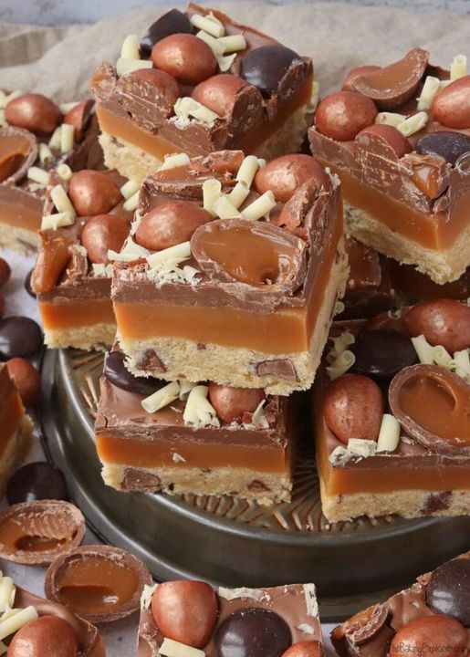 GALAXY CHOCOLATE MILLIONAIRE’S SHORTBREAD