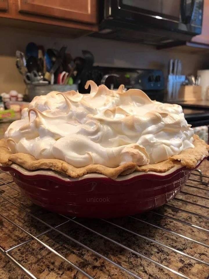 Homemade Lemon Meringue Pie