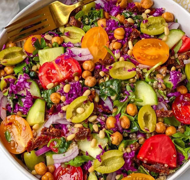 LOADED LENTIL QUINOA SALAD