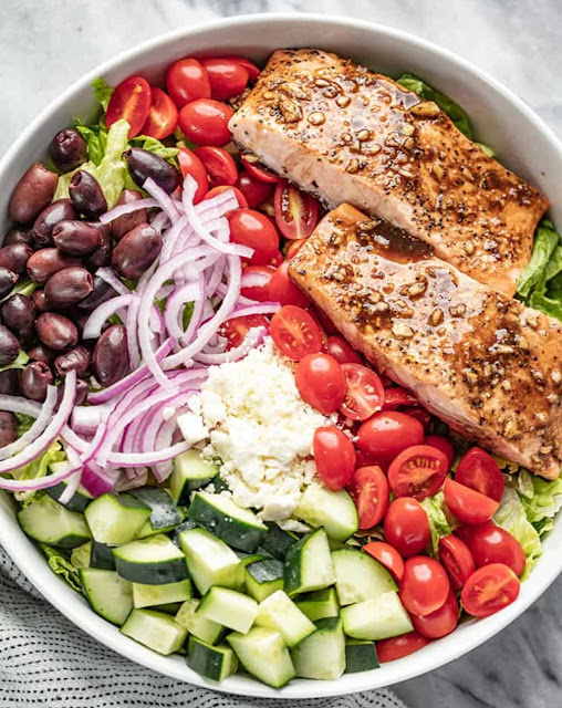 Easy Balsamic Salmon Salad