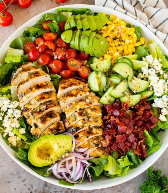 Grilled Chicken and Avocado Salad