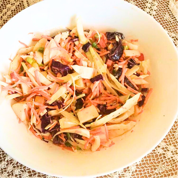 Easy Apple Slaw