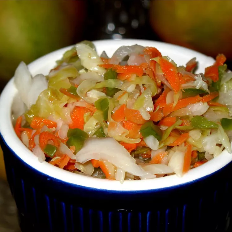 El Salvadoran Cabbage Salad