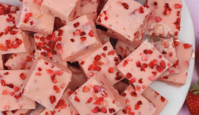Bailey’s Strawberries & Cream Fudge
