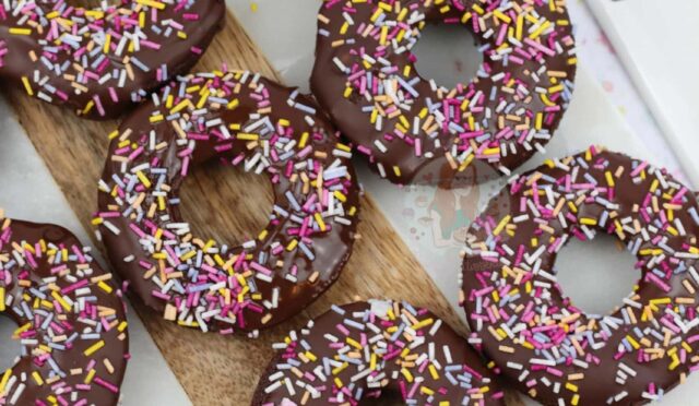 Baked Chocolate Doughnuts!