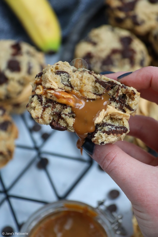 Banoffee Sandwich Cookies!