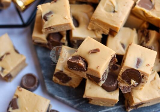 Caramel Rolo Fudge!