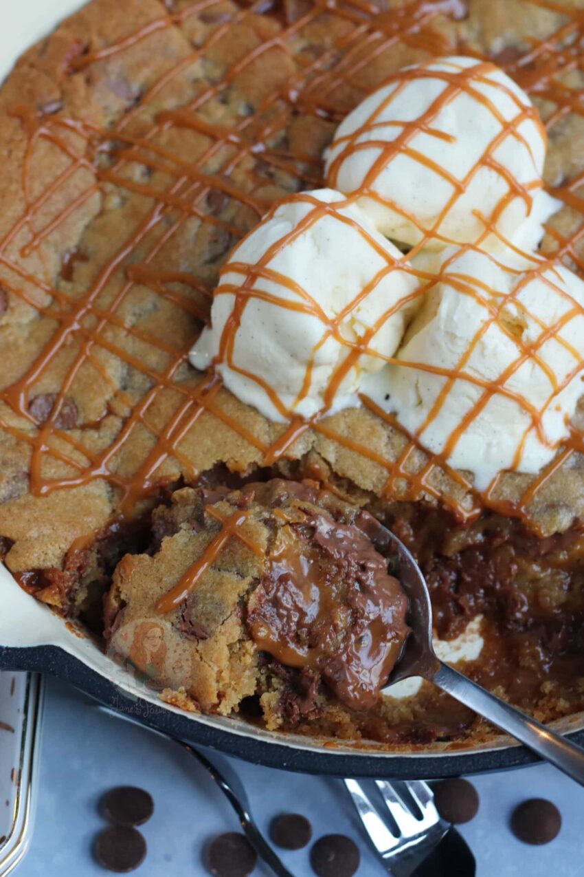 Caramel Skillet Cookie!