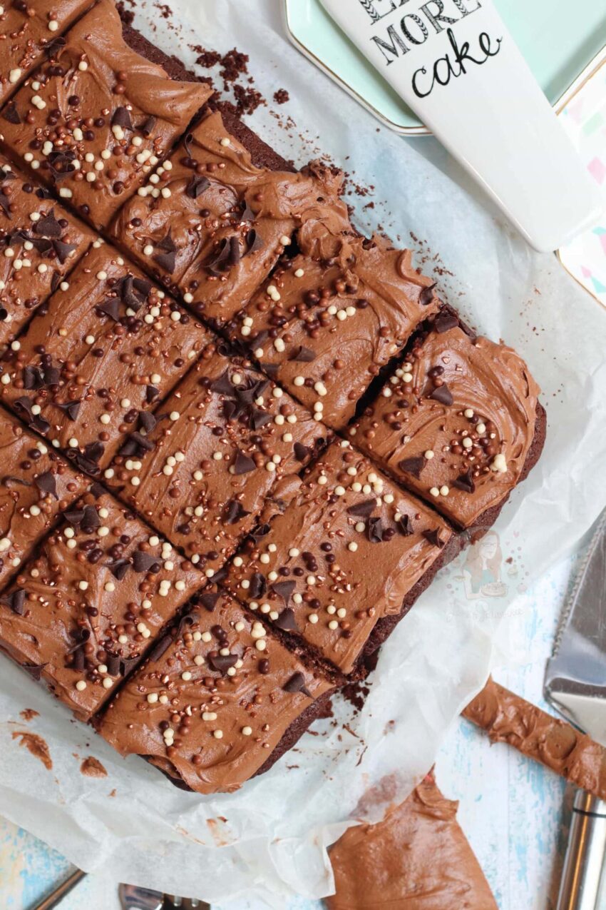 Chocolate Cake Traybake!