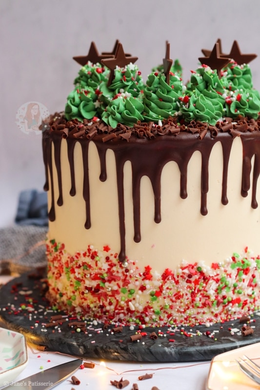 Christmas Drip Cake!