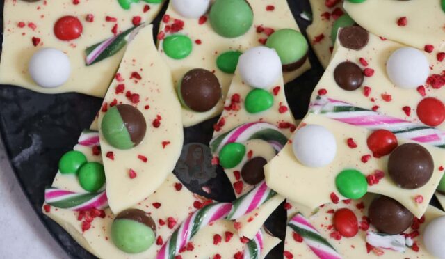 Christmas White Chocolate Bark!