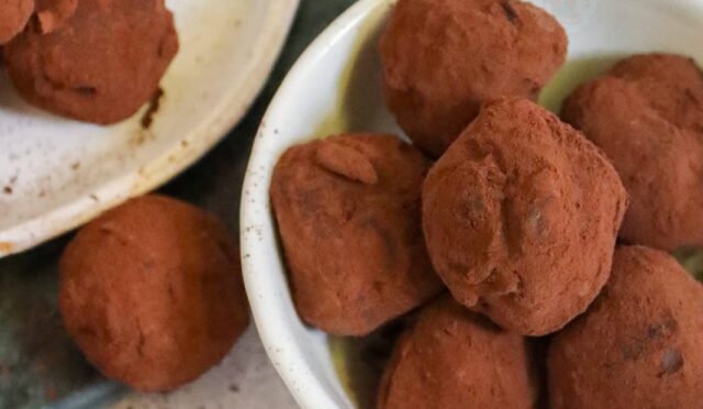 Clotted Cream Chocolate Truffles!