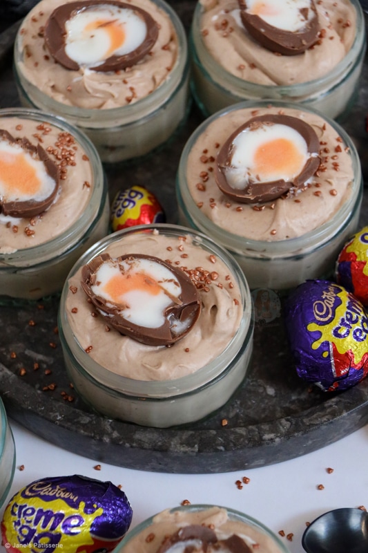 Creme Egg Chocolate Mousse!
