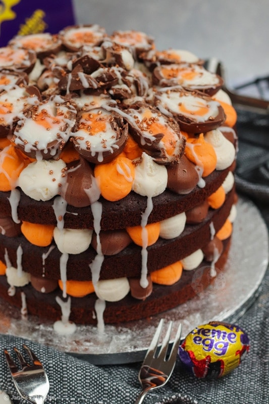 Creme Egg Layer Cake!