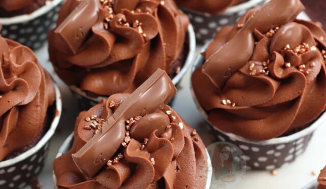 Galaxy Chocolate Cupcakes!