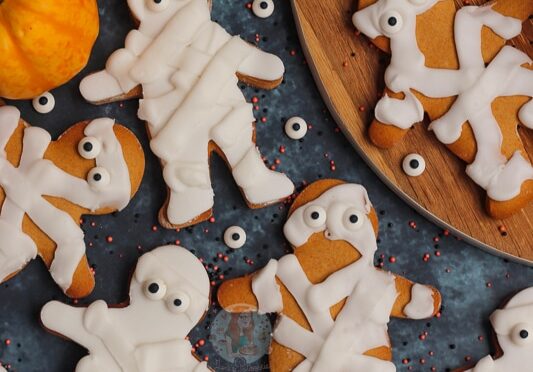 Gingerbread Mummies!