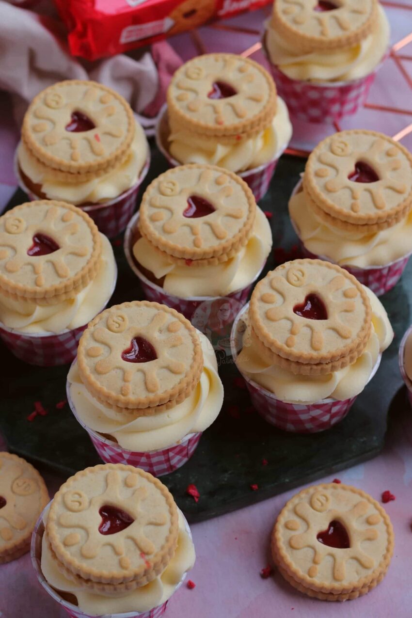 Jammie Dodger Cupcakes!