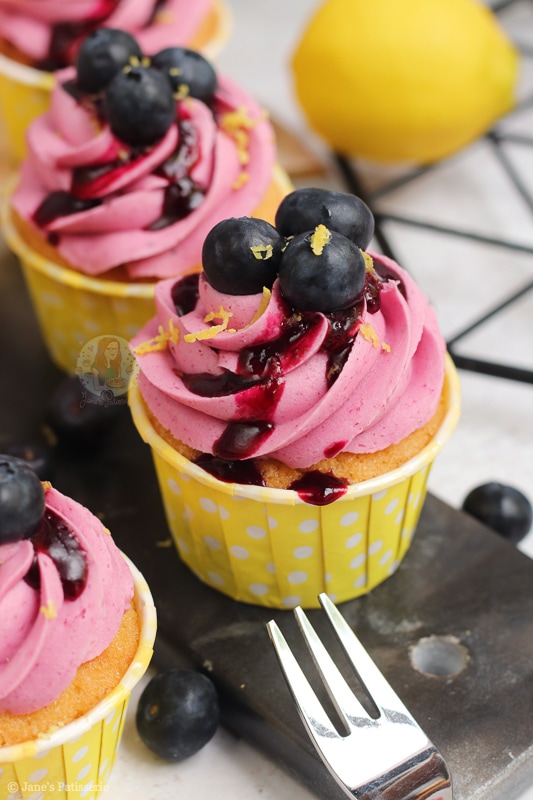 Lemon & Blueberry Cupcakes!