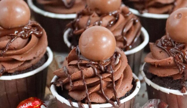 Lindt Chocolate Cupcakes!