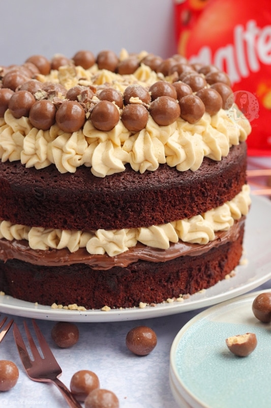 Malteser Cake