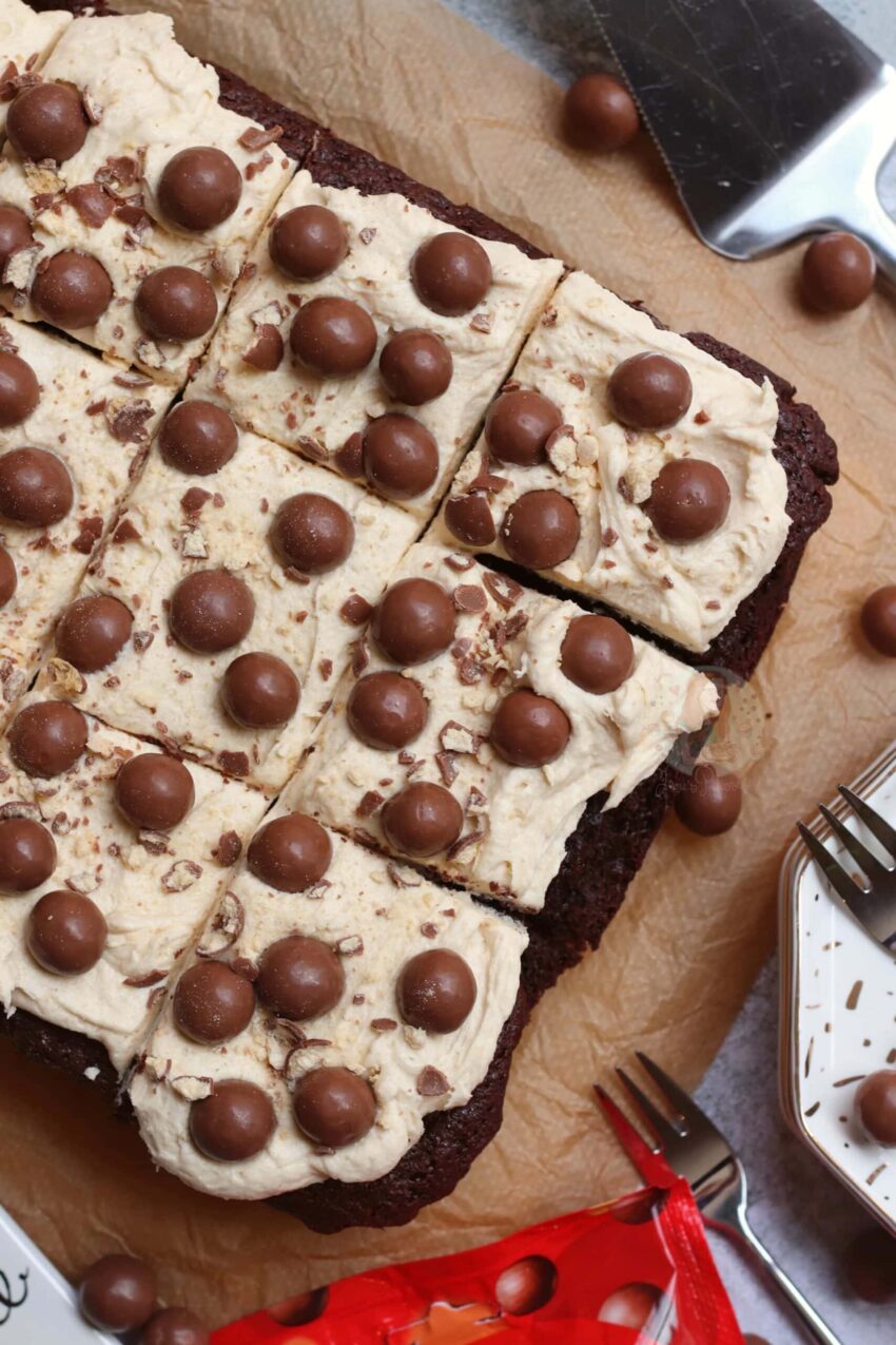 Malteser Traybake Cake!