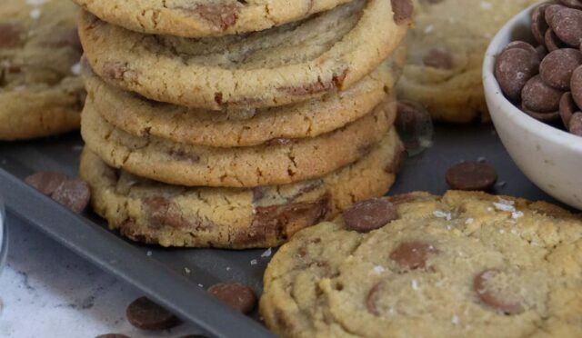 Milk Chocolate & Sea Salt Cookies!