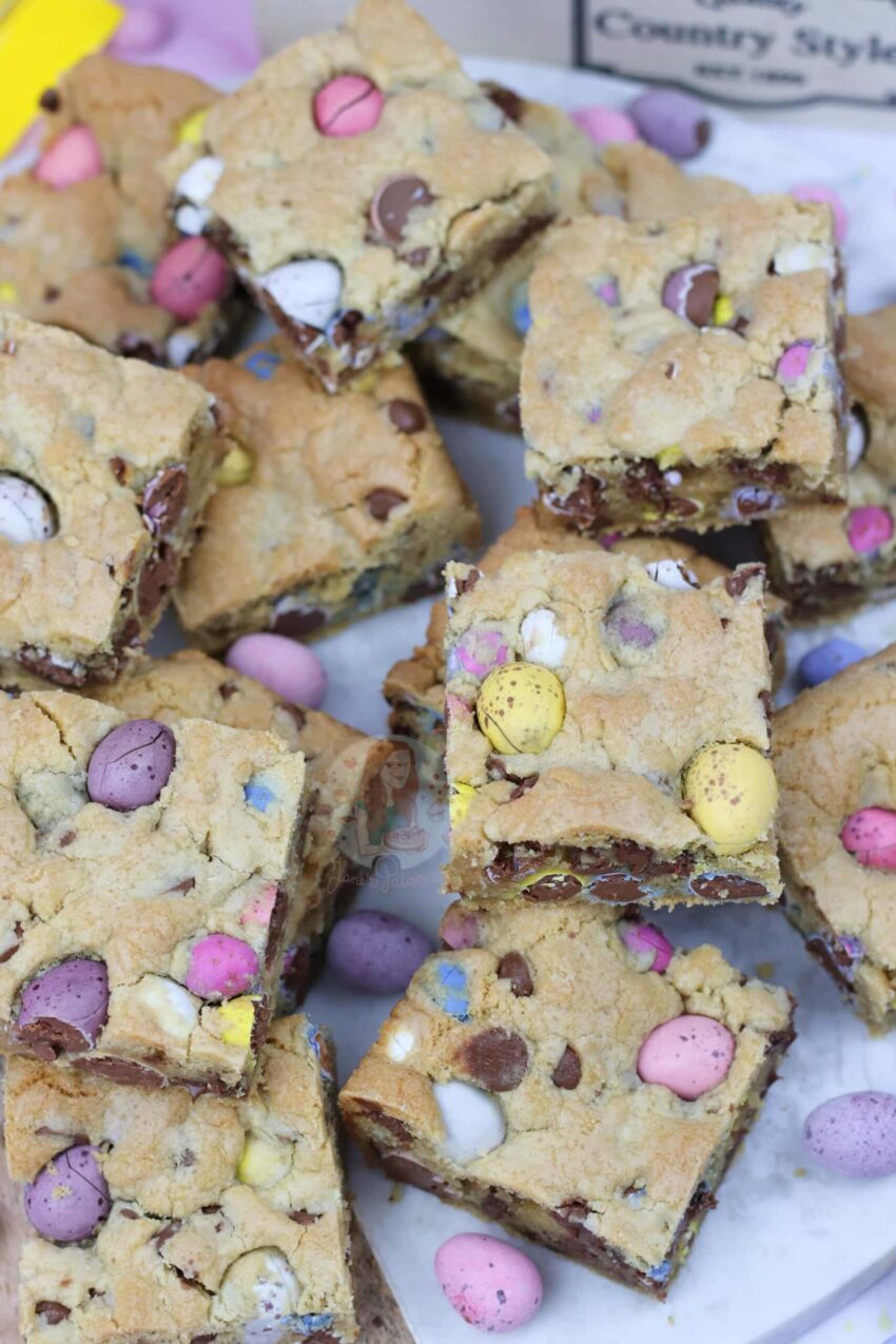Mini Egg Cookie Bars