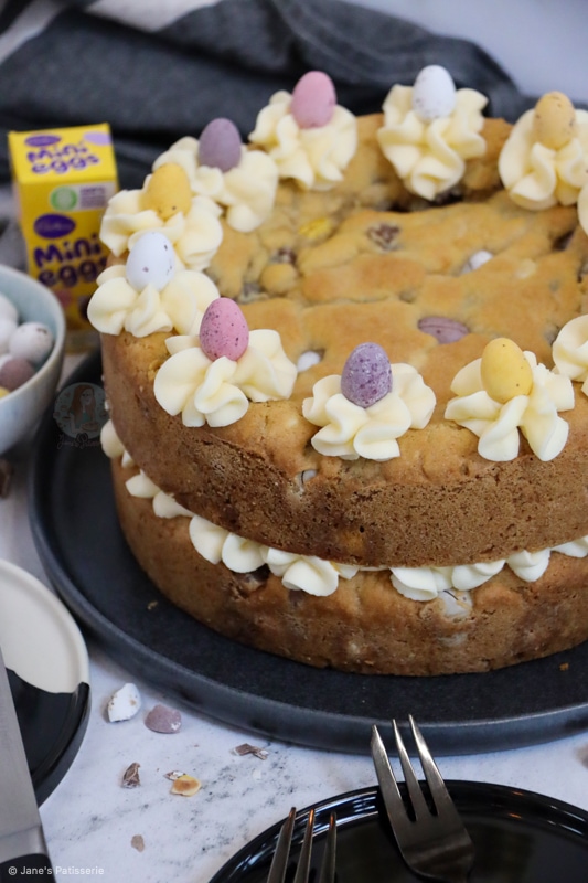 Mini Egg Cookie Cake!