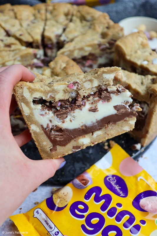 Mini Egg Cookie Pie!