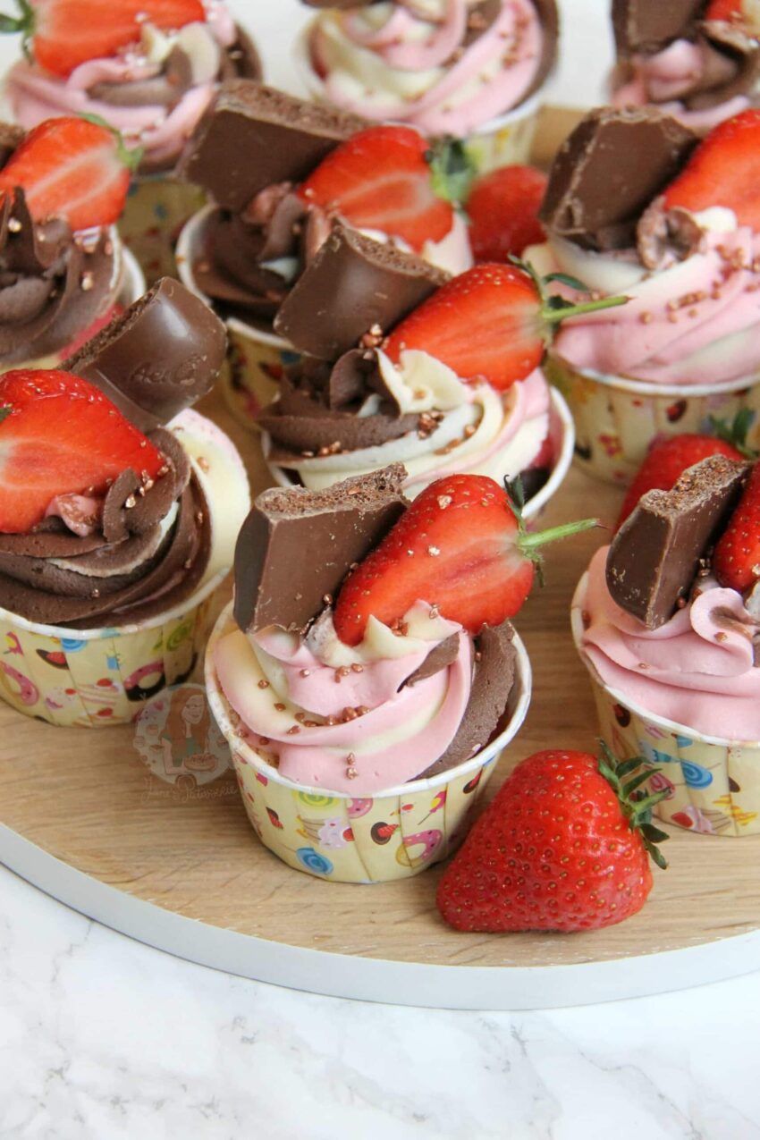 Neapolitan Cupcakes!