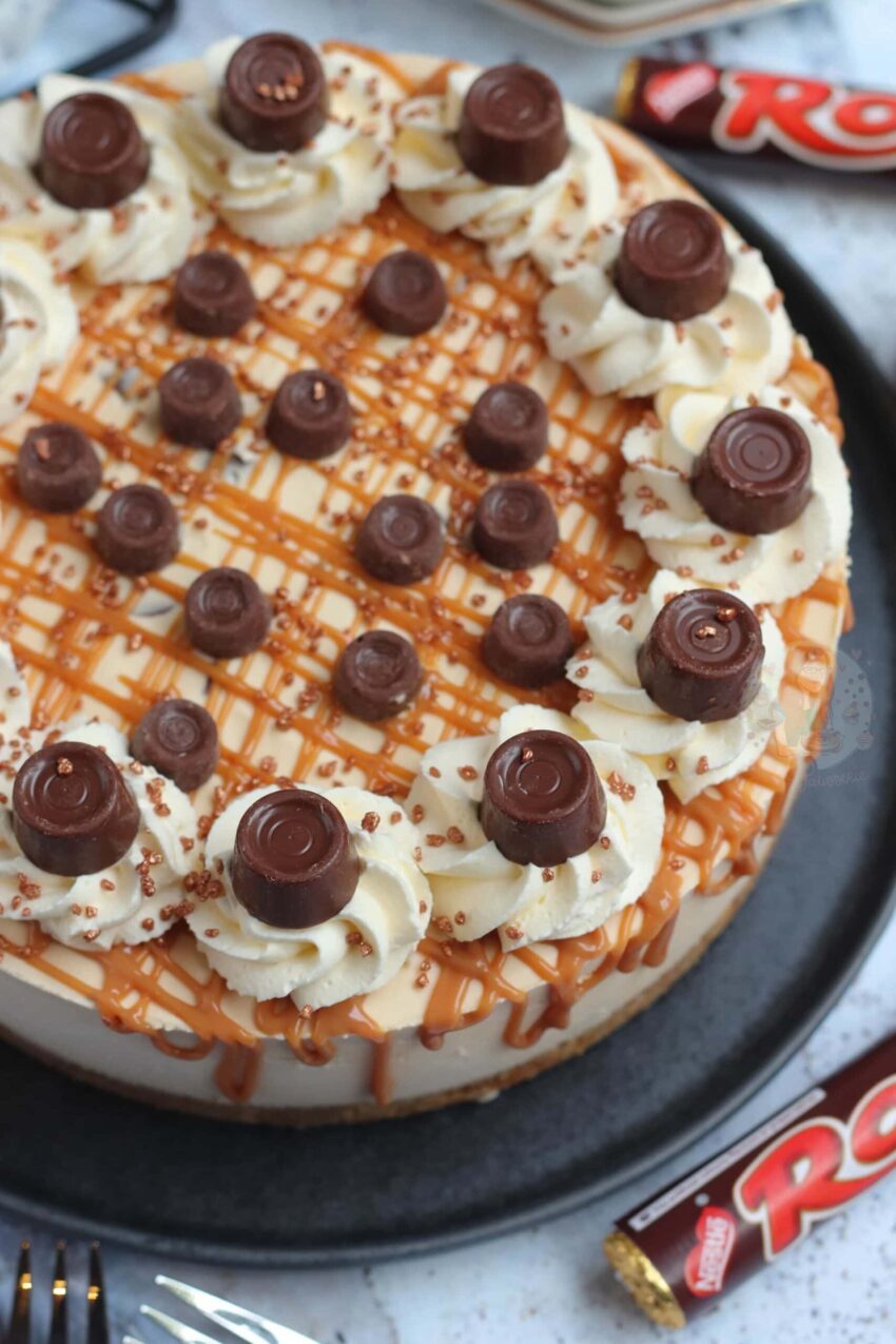 No-Bake Caramel Rolo Cheesecake!