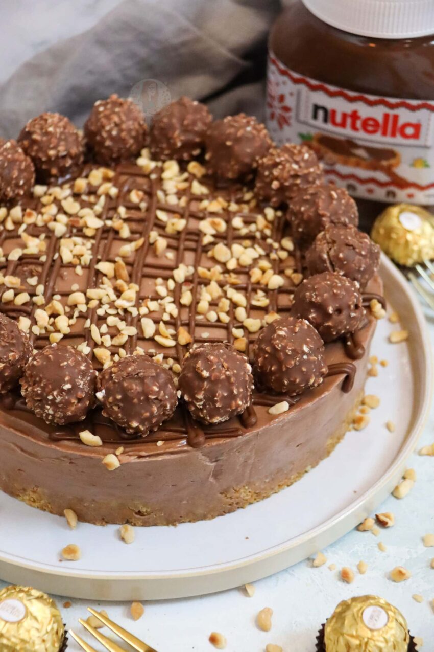 No-Bake Ferrero Rocher and Nutella Cheesecake!