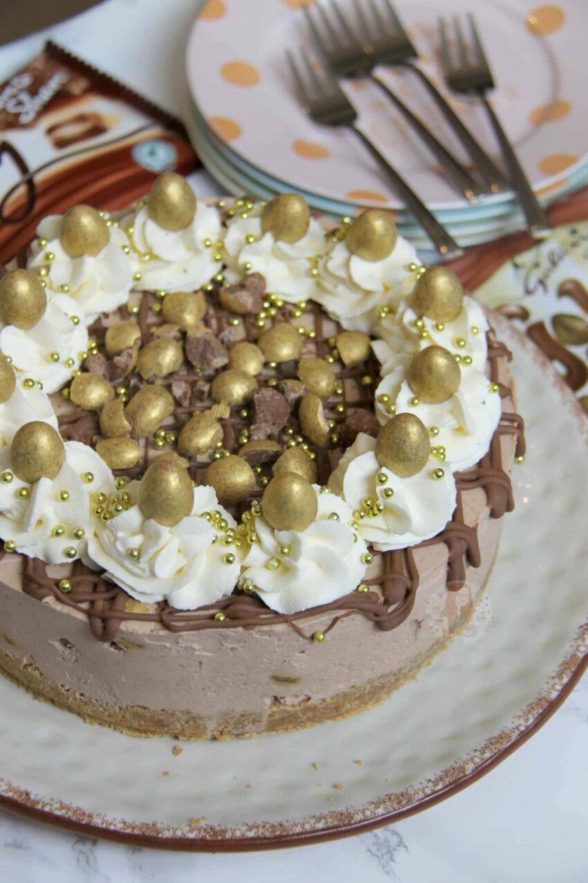 No-Bake Galaxy Golden Egg Cheesecake!