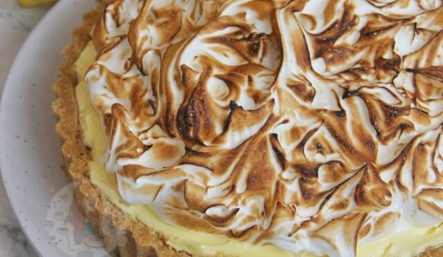 No-Bake Lemon Meringue Cheesecake!