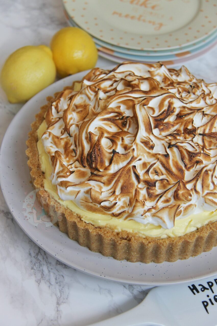 No-Bake Lemon Meringue Cheesecake!
