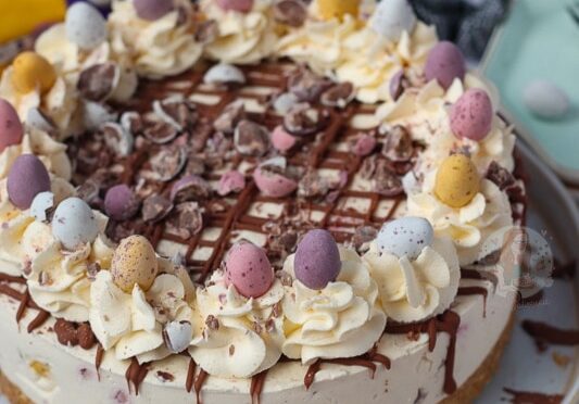 No-Bake Mini Egg Cheesecake!