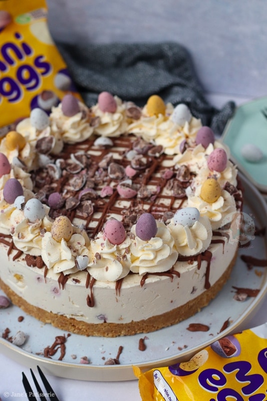 No-Bake Mini Egg Cheesecake!