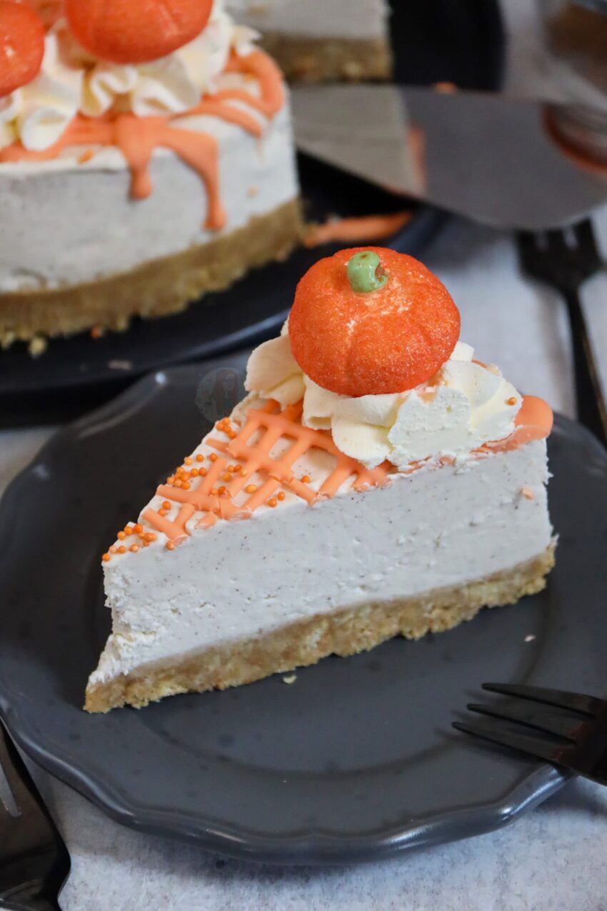No-Bake Pumpkin Spice Cheesecake!